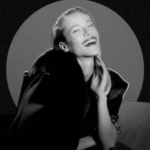 演一个潘金莲三级红色毛片
